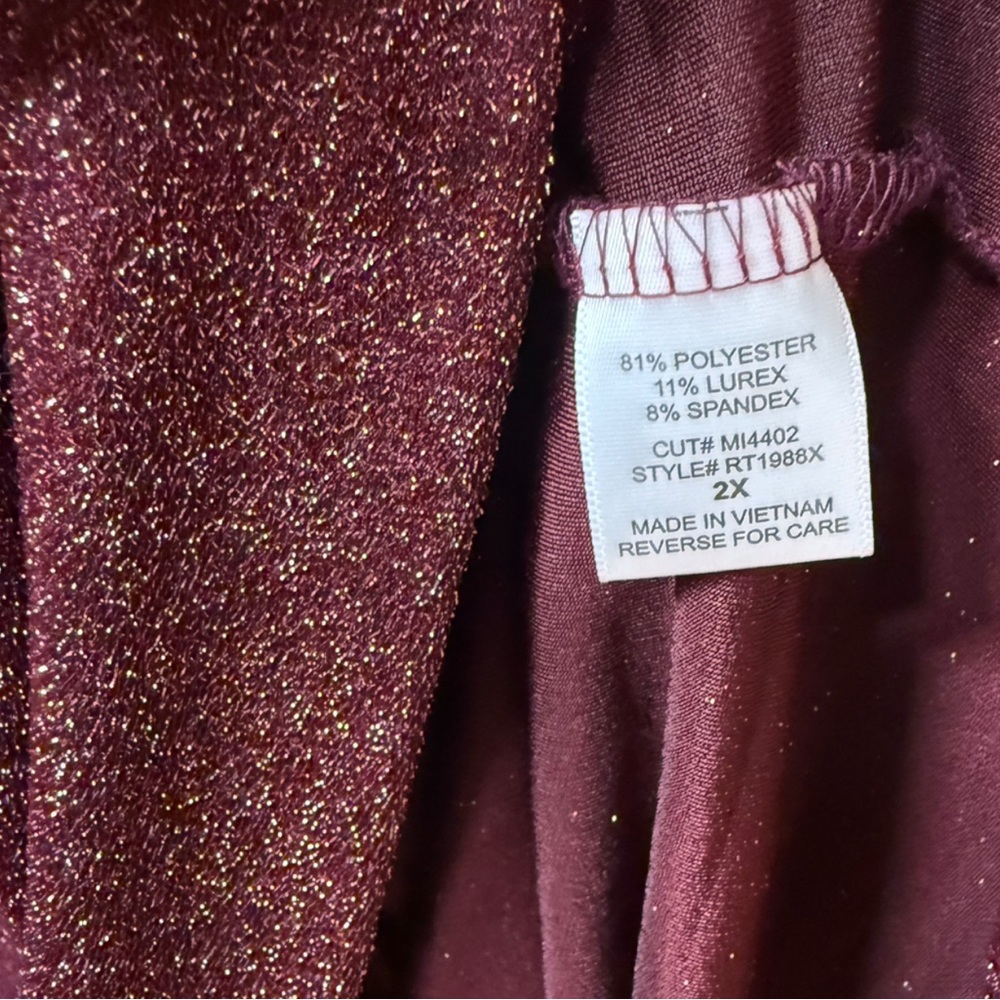 NWT Misia Curvy 2X Burgundy Metallic Sparkle Tie-Back Ruffle Sleeve Top - Picture 6 of 9